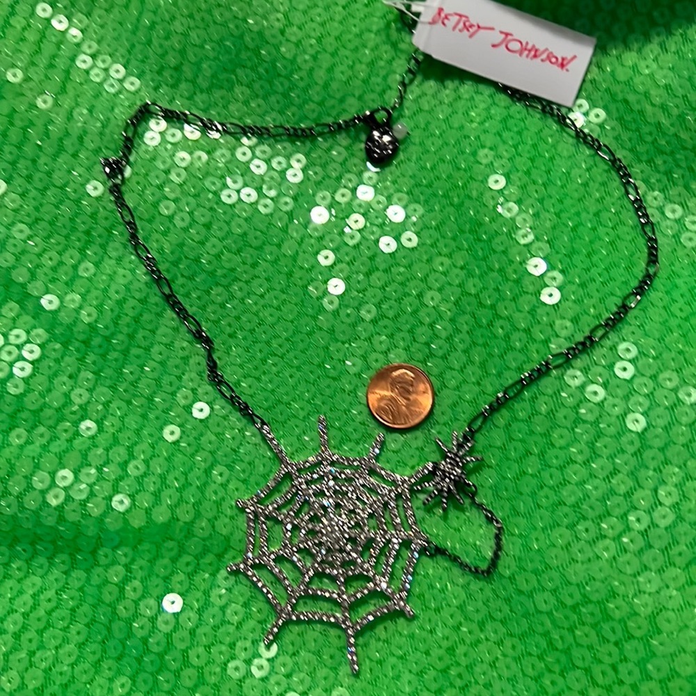 BNWT Betsey Johnson Halloween Spiderweb necklace